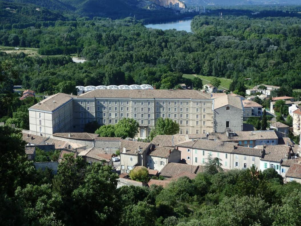 Hostellerie Charles De Foucauld Viviers Екстериор снимка